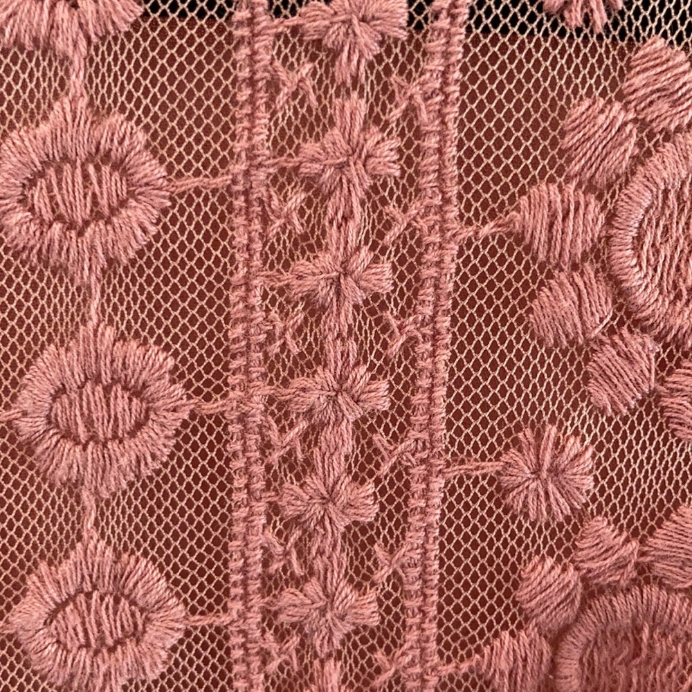 Embroidered blouse - Picture 3 of 3